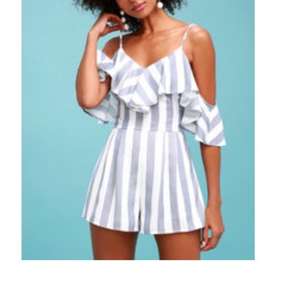 White and blue romper - Picture 1 of 3